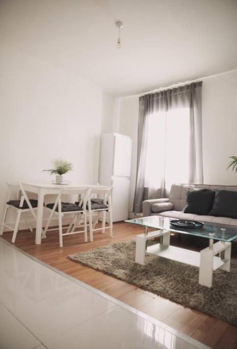 3 Bed Flat With Balcony Central Londyn Zewnętrze zdjęcie