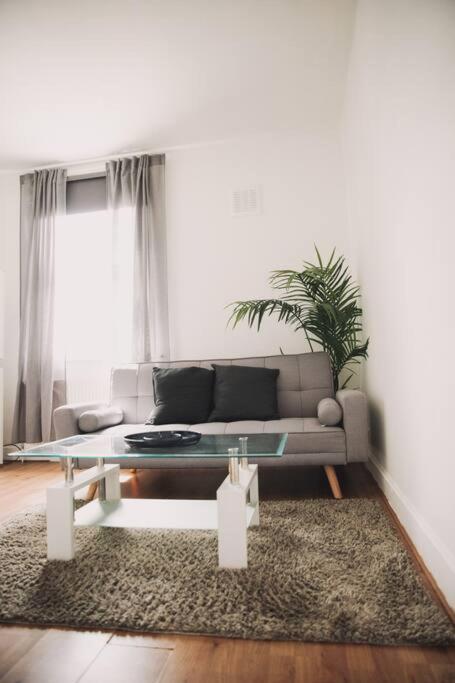 3 Bed Flat With Balcony Central Londyn Zewnętrze zdjęcie