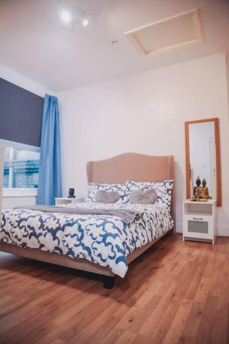 3 Bed Flat With Balcony Central Londyn Zewnętrze zdjęcie