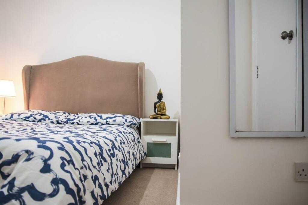 3 Bed Flat With Balcony Central Londyn Zewnętrze zdjęcie